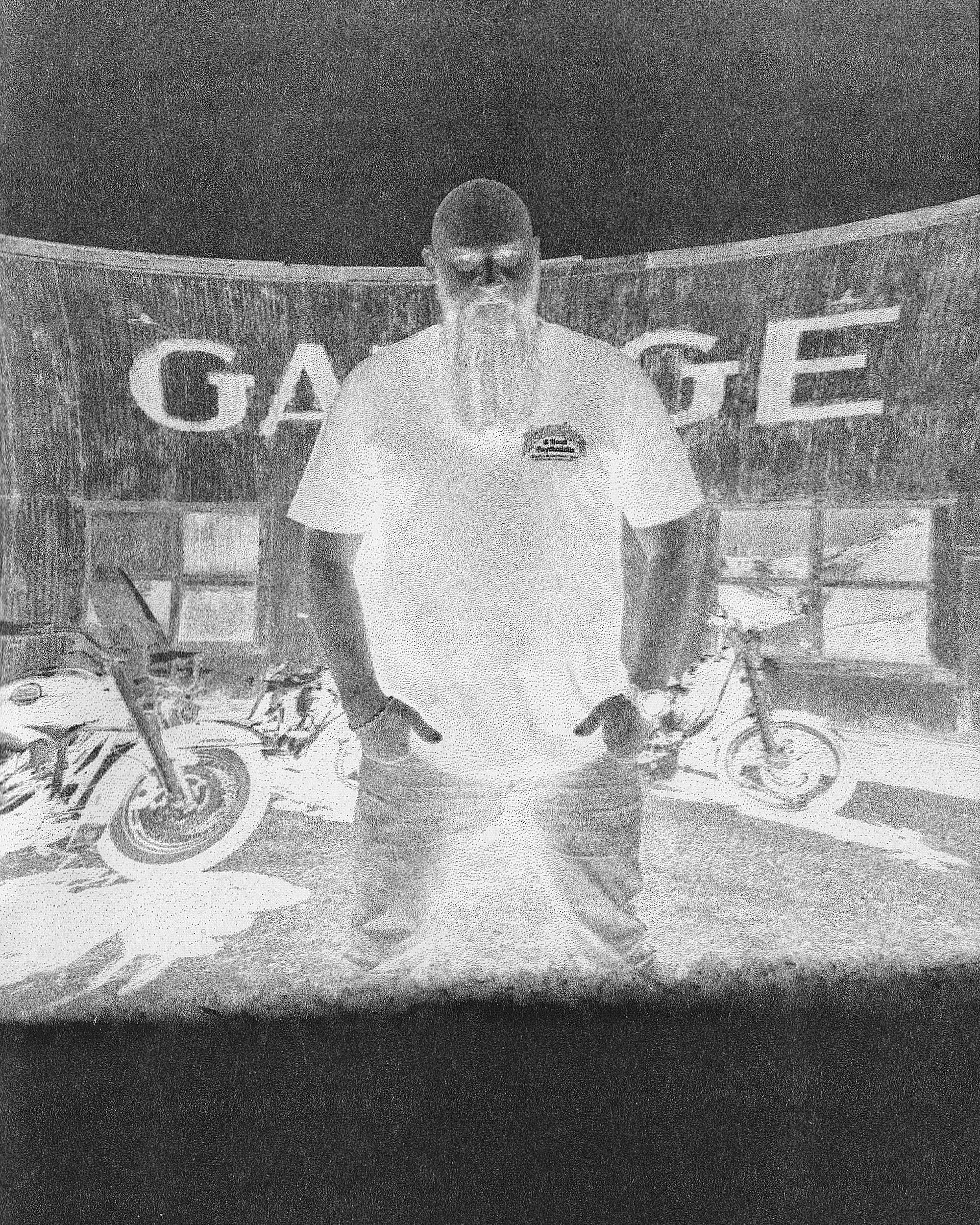 ACOUSTICS & HOOD PSYCHEDELIA T-SHIRT